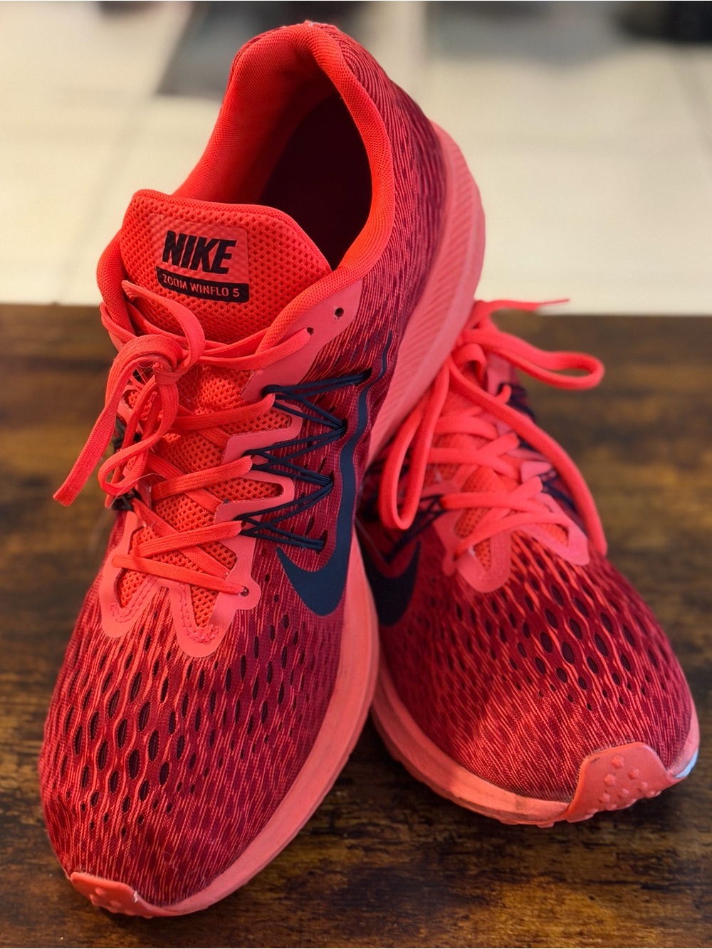 Nike Air Zoom Winflo 5 Mens Running Shoes Bright Crimson Black - Size 14